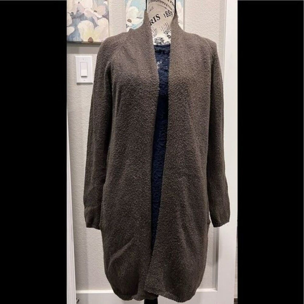 Aritzia Community ‘Vetus’ sweater in EUC - Picture 3 of 7